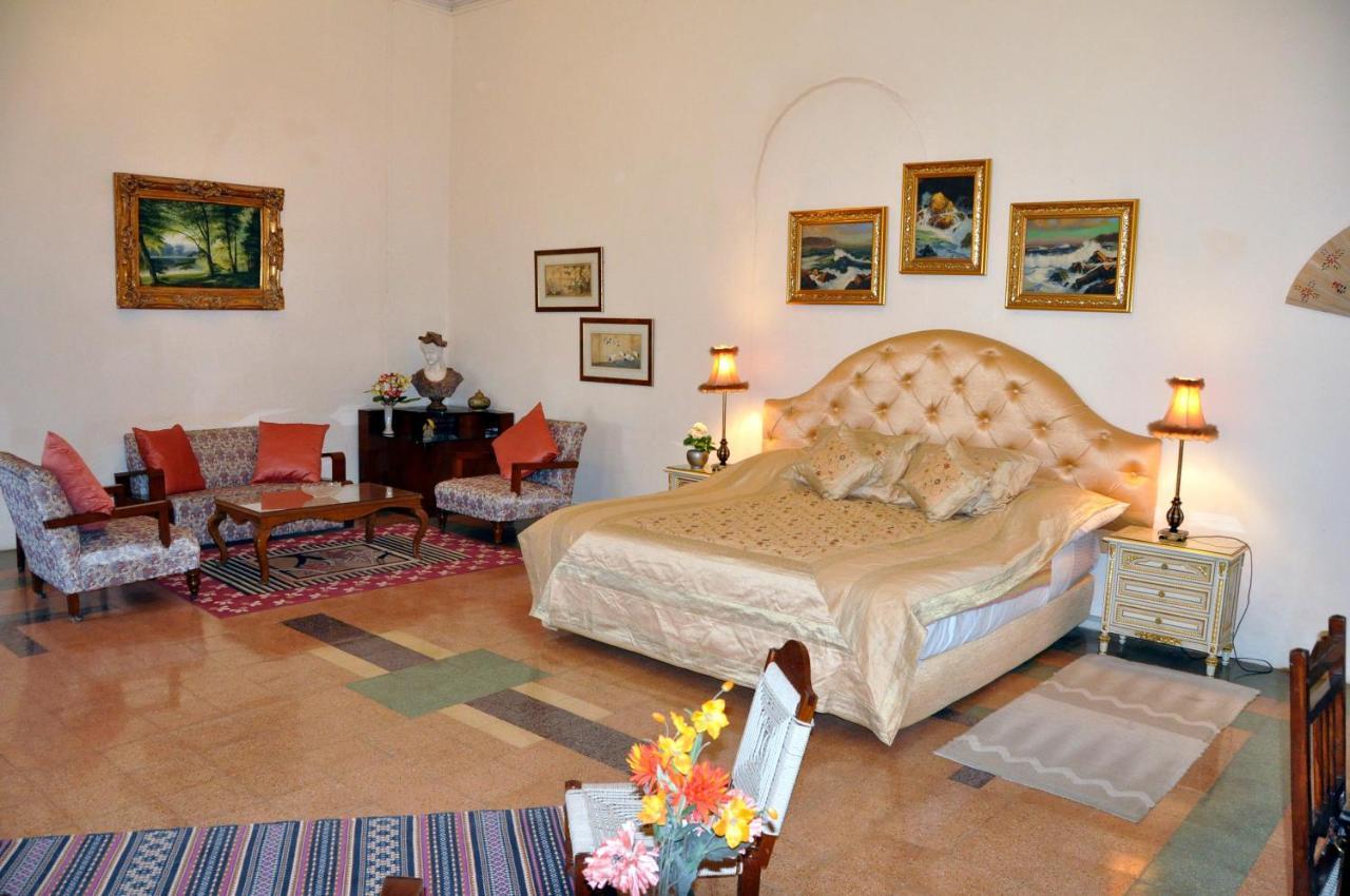Orchard Palace Gondal Ngoại thất bức ảnh